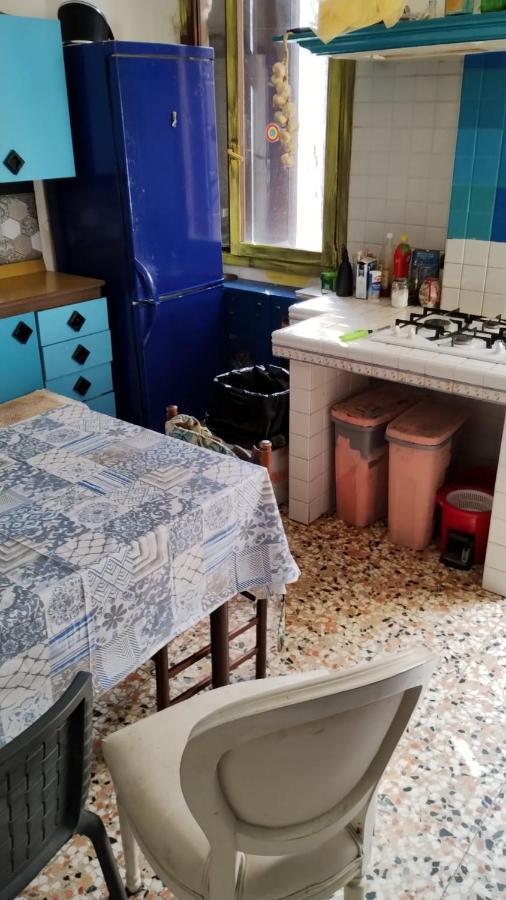 Hostal Discovery *
